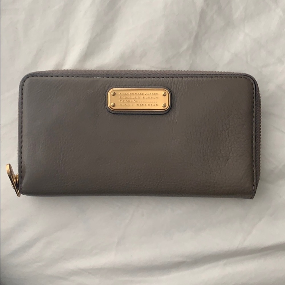 Marc Jacobs wallet